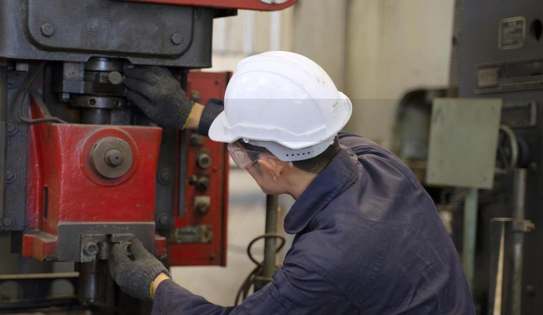 Keeping Your Industrial Equipment Running Smoothly with Preventative Maintenance – Best 6 Benefits!